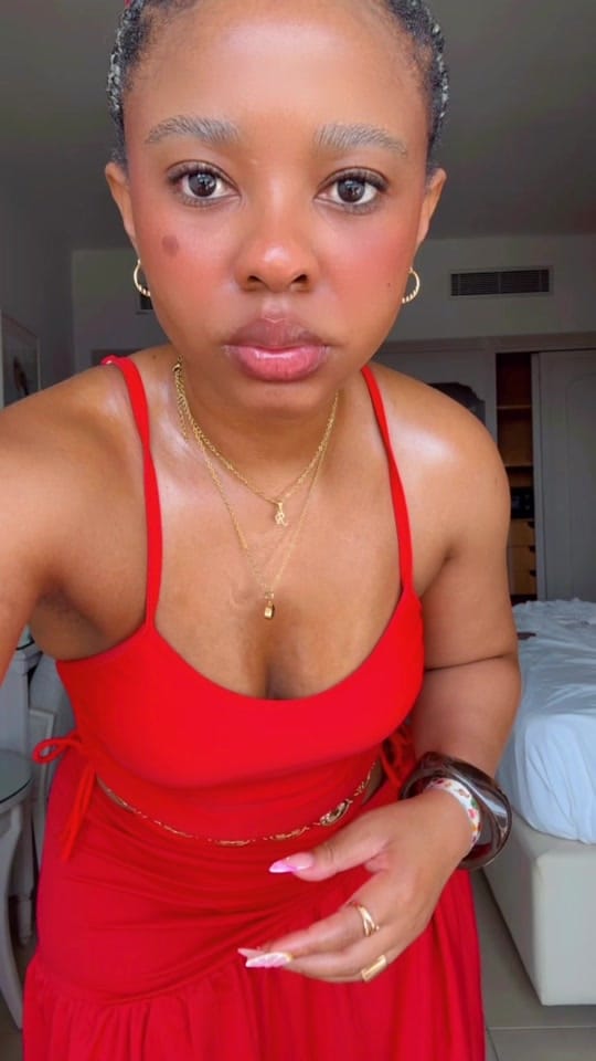Post 4 by Fi on TikTok (video)