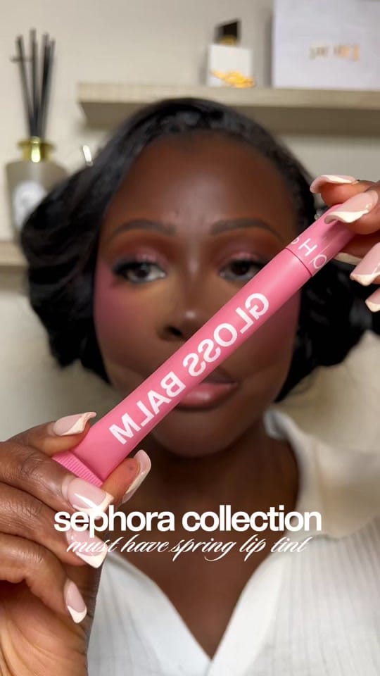 Post 4 by Efya Mensah on TikTok (video)