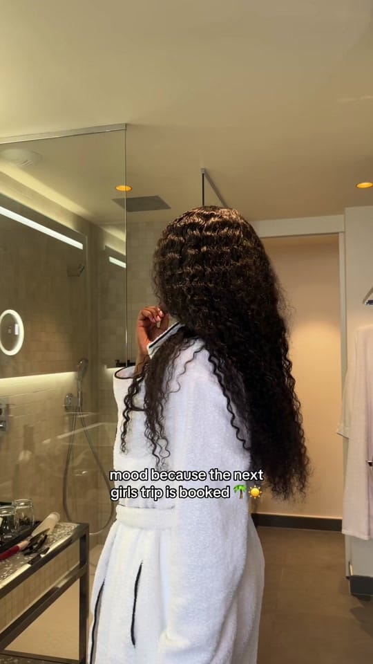 Post 5 by Stefany Kelvns on TikTok (video)