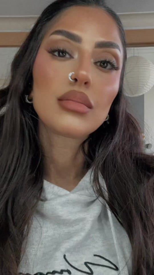 Post 1 by 𝓟𝓪𝓻𝓲 ☁️ on TikTok (video)