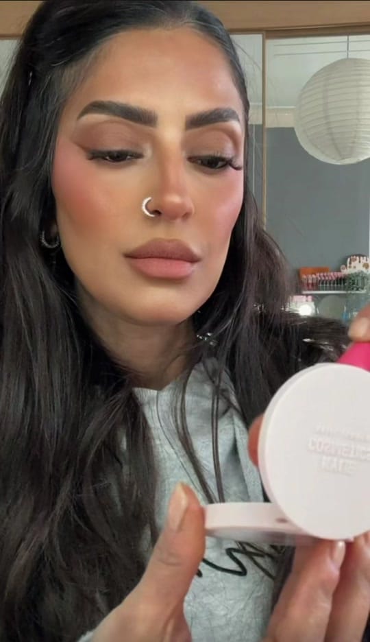 Post 6 by 𝓟𝓪𝓻𝓲 ☁️ on TikTok (video)