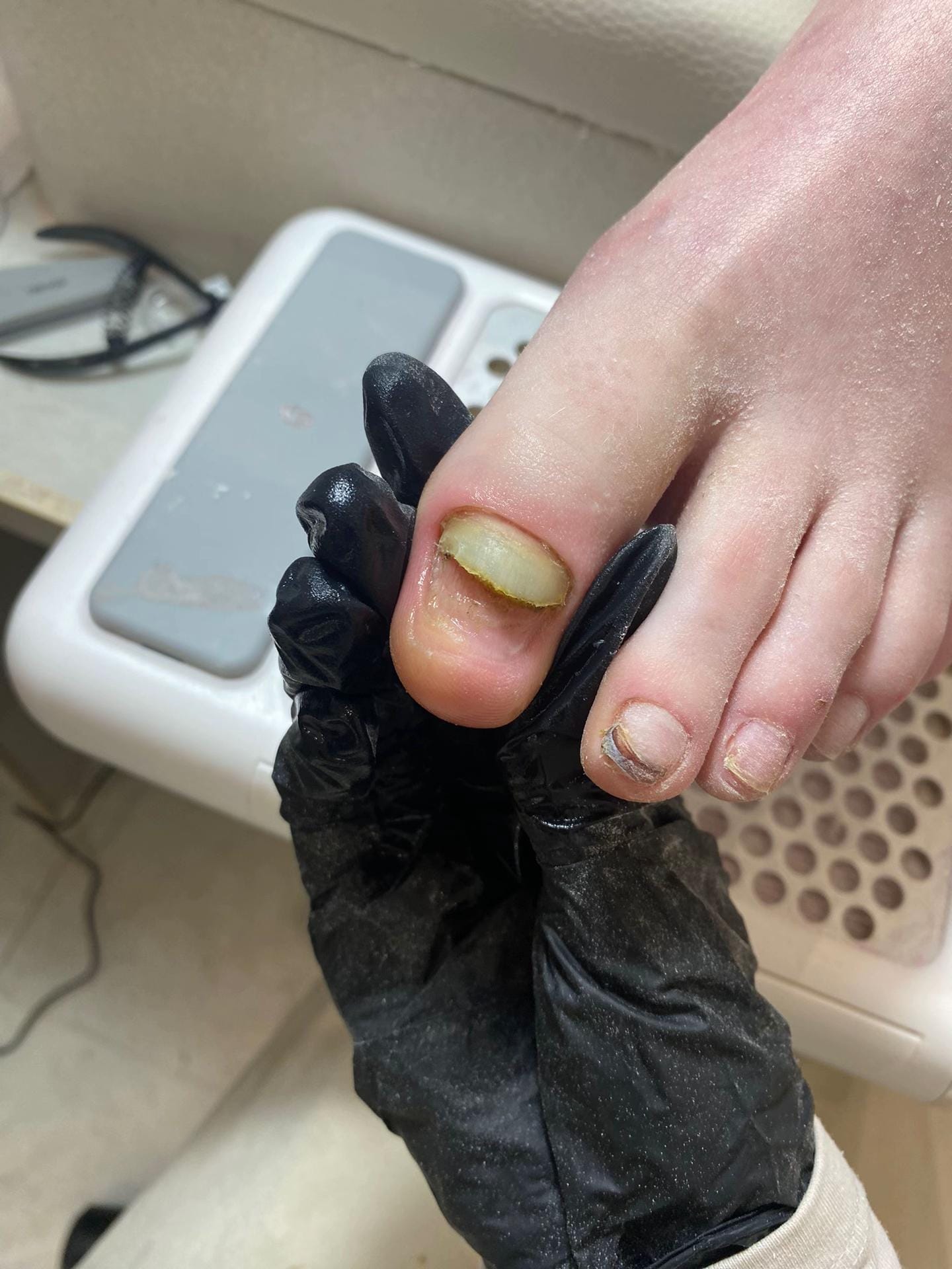 Post 2 by LIT Nails UK on TikTok (video)