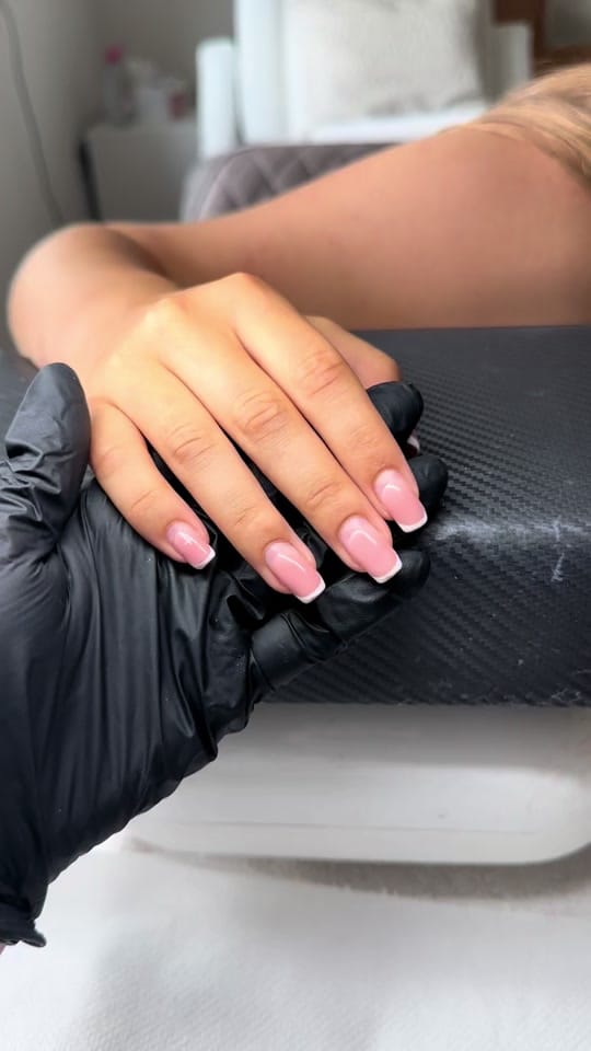 Post 3 by Elle’s Beauty Room on TikTok (video)