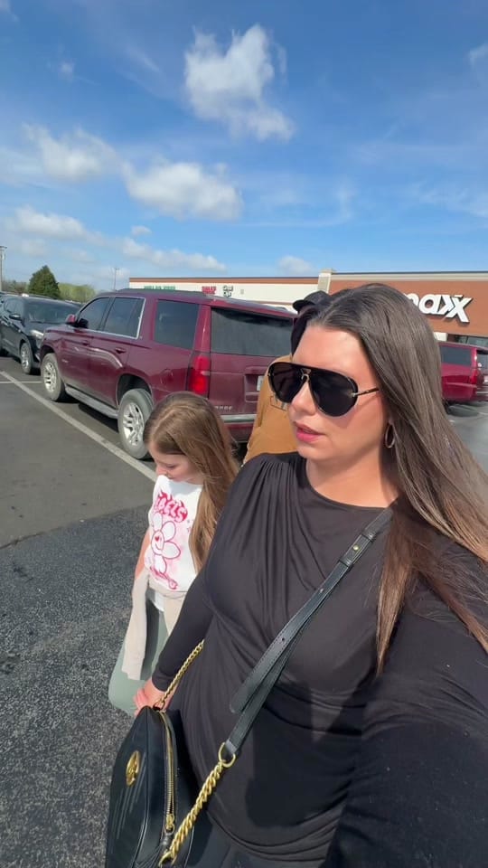 Post 6 by Fatima Mills on TikTok (video)