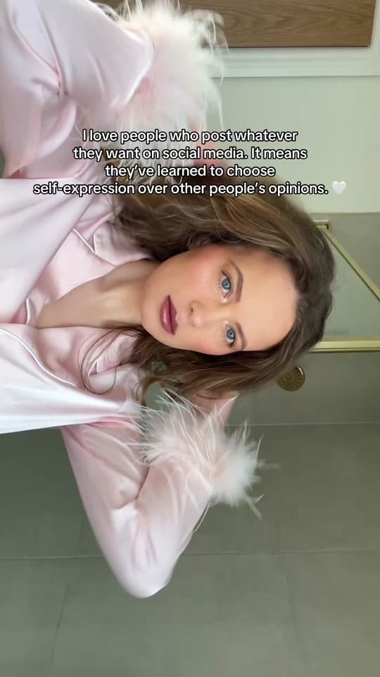 Post 2 by Cristina on TikTok (video)