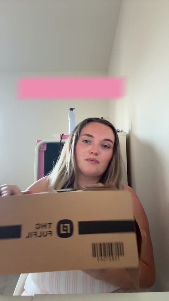 Post 2 by Chelslouise on TikTok (video)