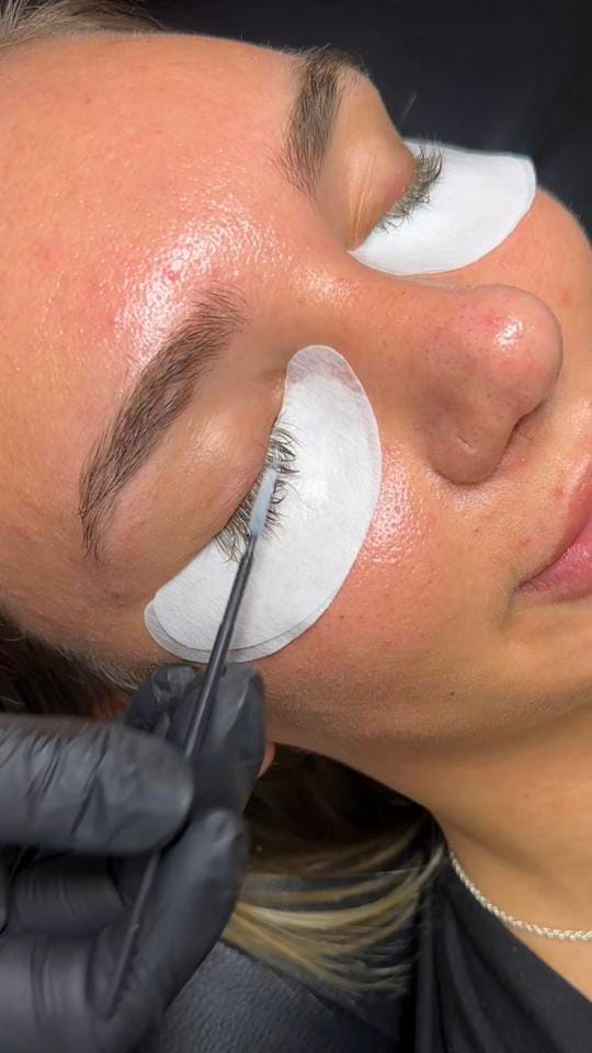 Post 2 by beautybywiktoriax on TikTok (video)