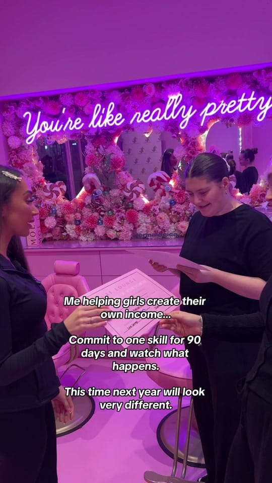 Post 4 by Luxe Lounge on TikTok (video)