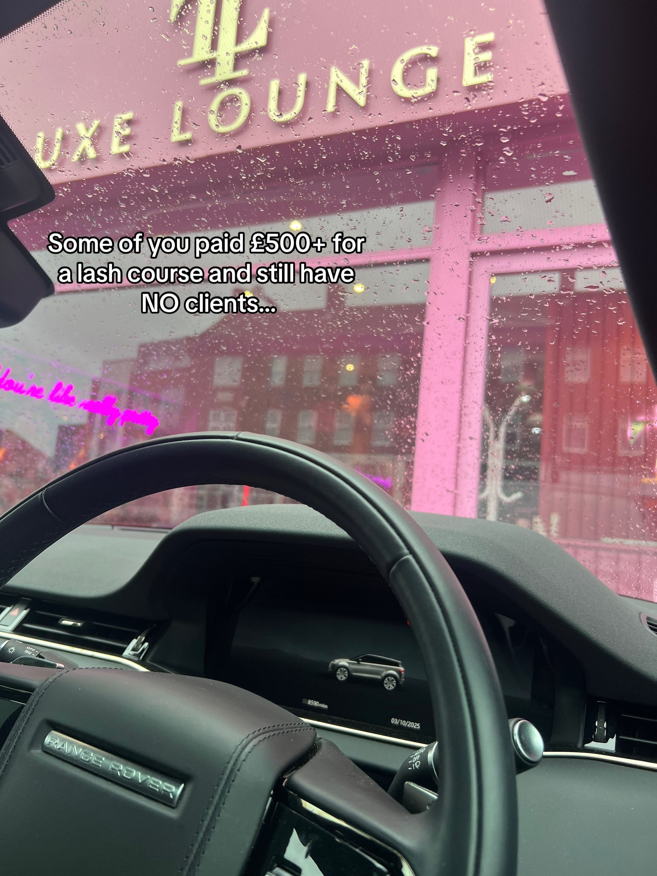 Post 3 by Luxe Lounge on TikTok (video)
