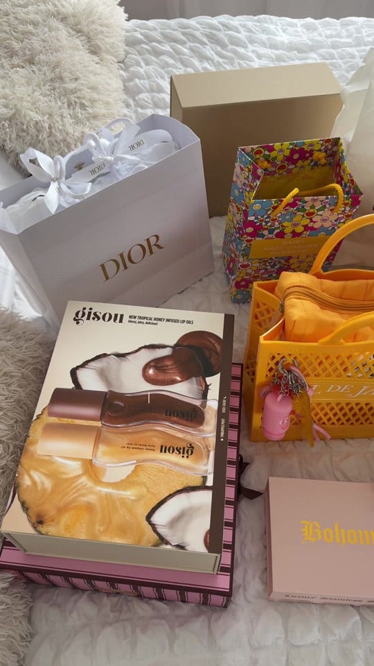 Post 6 by oliwia sierakowska on TikTok (video)