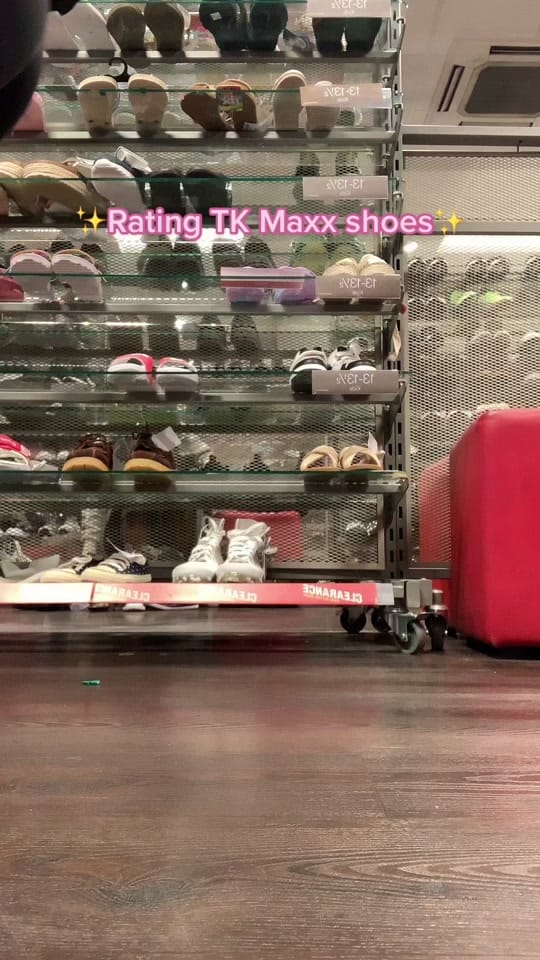 Post 7 by Skye on TikTok (video)