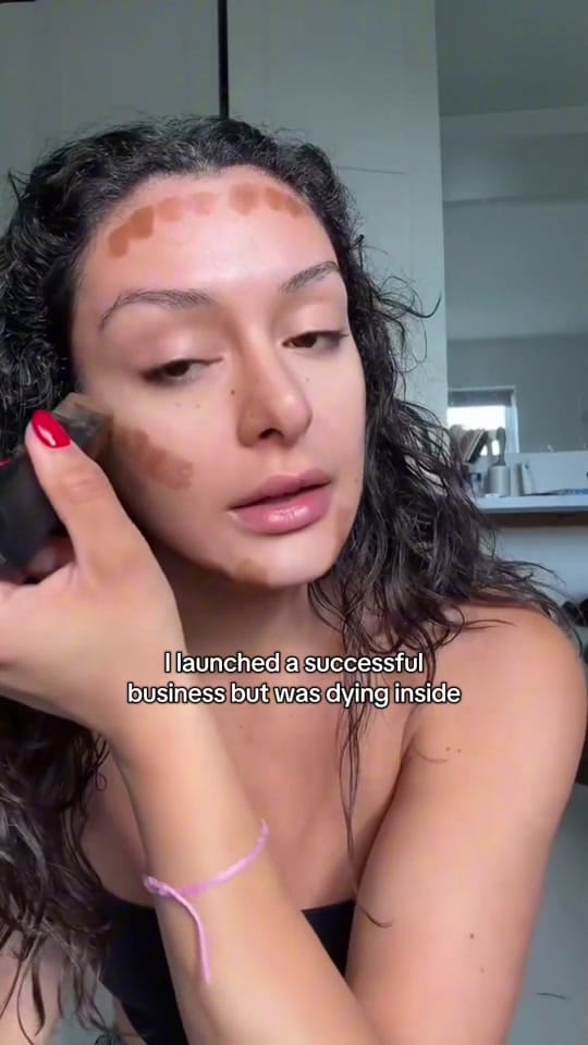 Post 8 by Sofía Cano on TikTok (video)