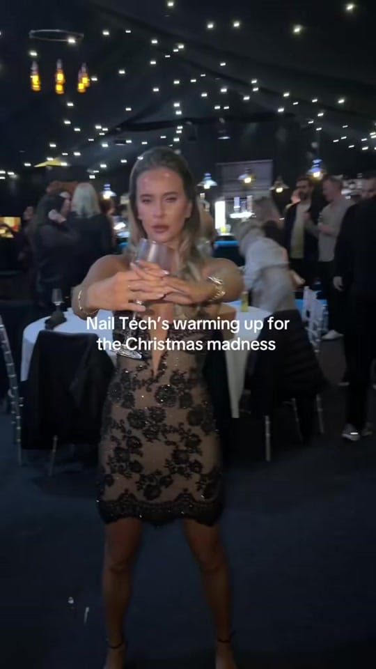 Post 7 by woonailsuk on TikTok (video)