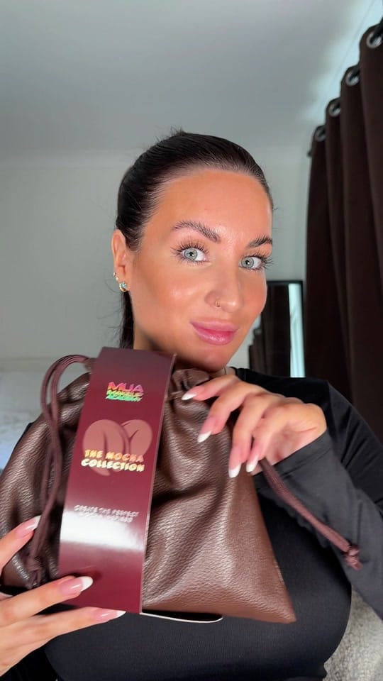 Post 10 by hannahjanetaylorx on TikTok (video)