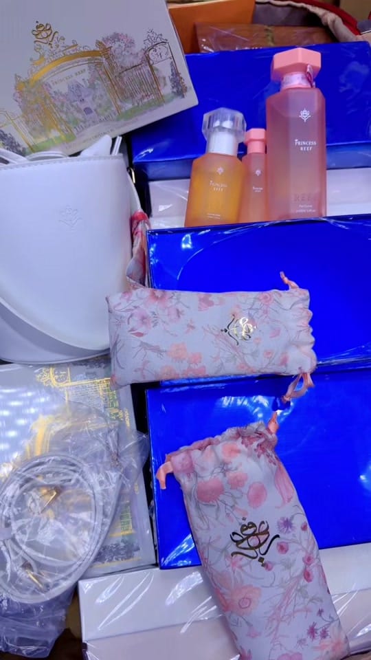 Post 5 by MS COLLECTION Uk 🇬🇧 🇸🇴 on TikTok (video)