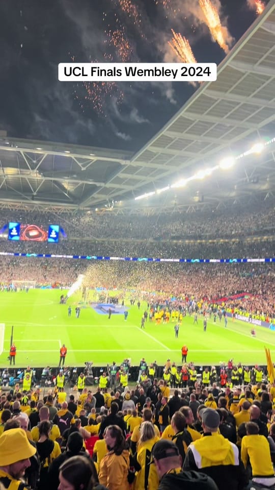 Post 7 by _digitallondon on TikTok (video)