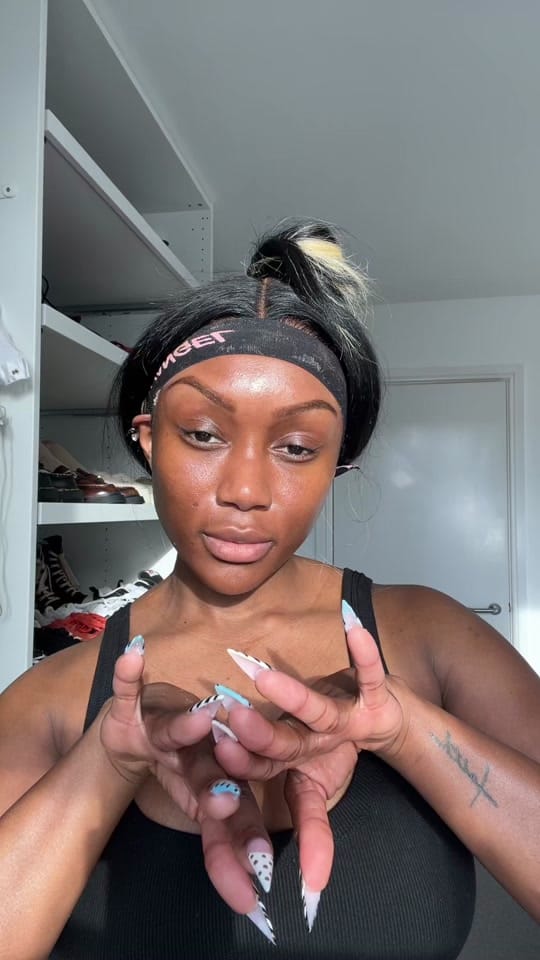 Post 4 by _simplybecca on TikTok (video)