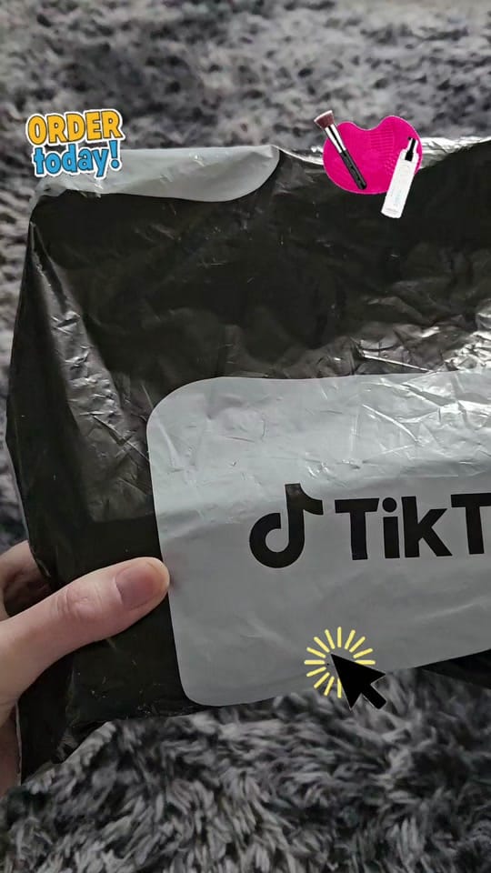 Post 9 by 🇬🇧 Vickki G7 🇬🇧 on TikTok (video)