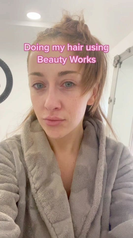 Post 7 by Sally Joanne on TikTok (video)