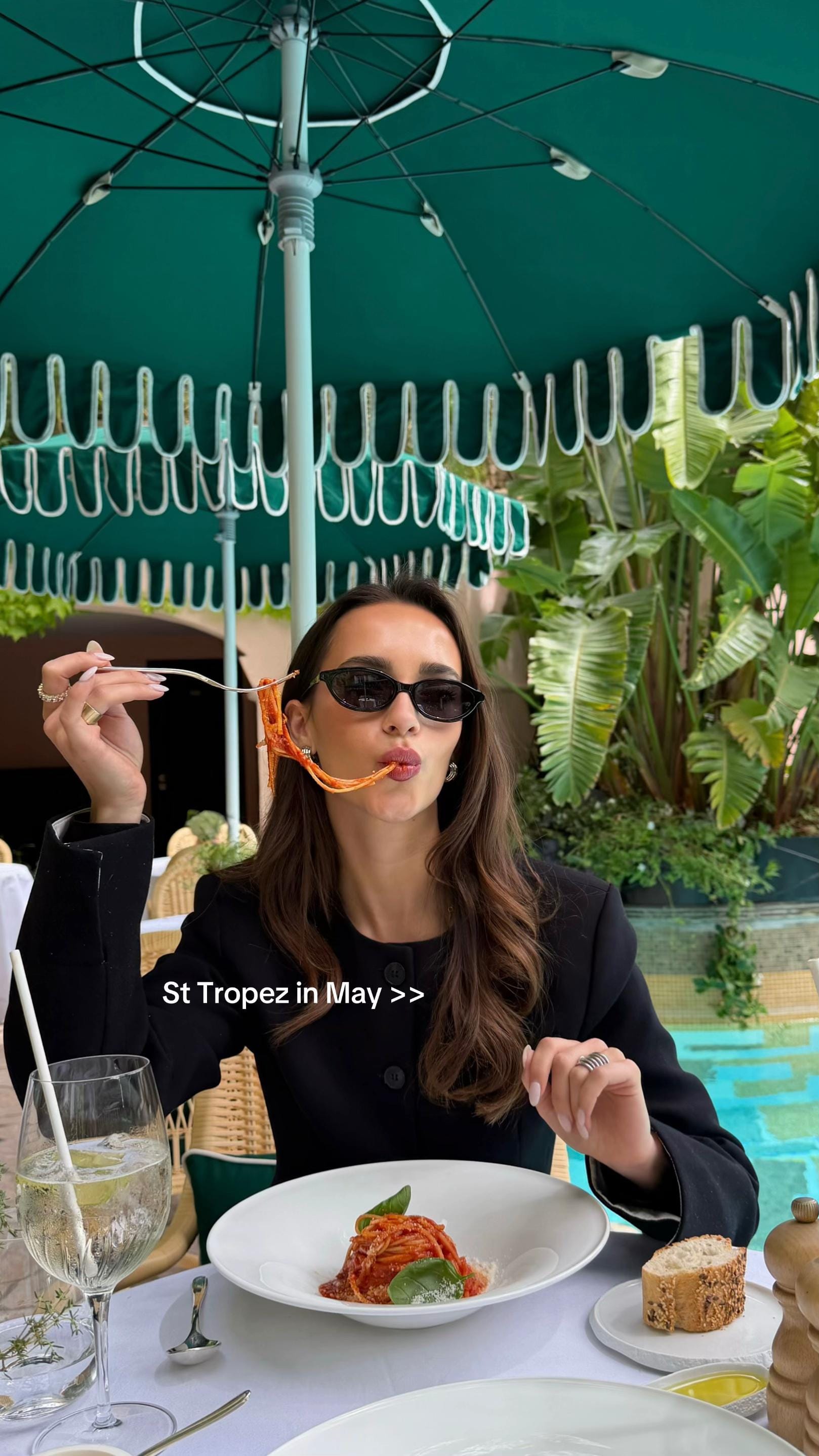 Post 7 by Lisa Weiss on TikTok (video)