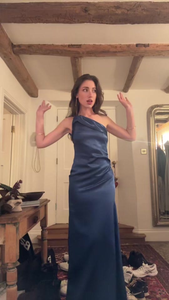 Post 3 by Zoë Van Rooyen on TikTok (video)