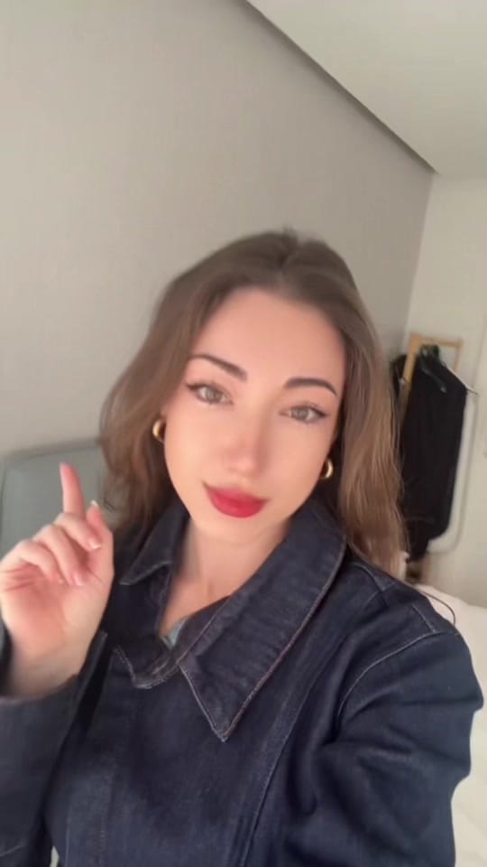 Post 2 by Zoë Van Rooyen on TikTok (video)