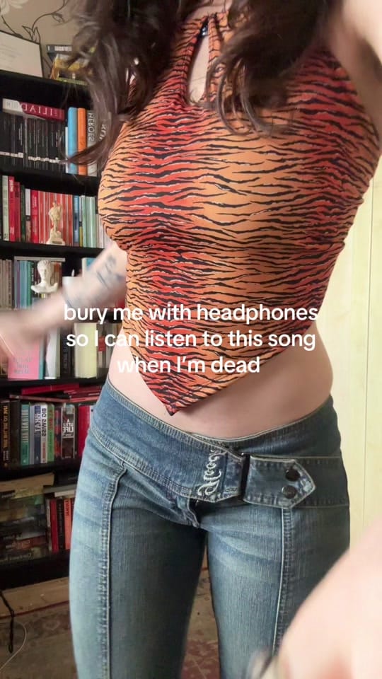Post 3 by shannon 𝜗𝜚 on TikTok (video)