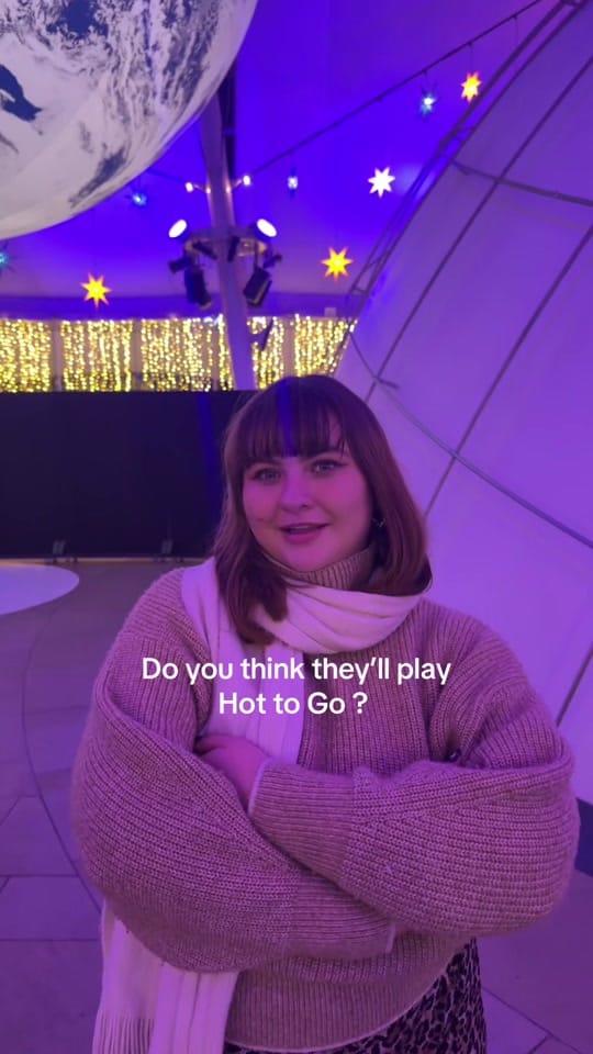 Post 9 by Julia on TikTok (video)