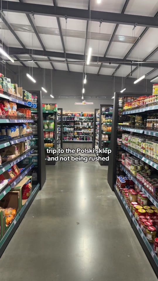 Post 7 by Julia on TikTok (video)