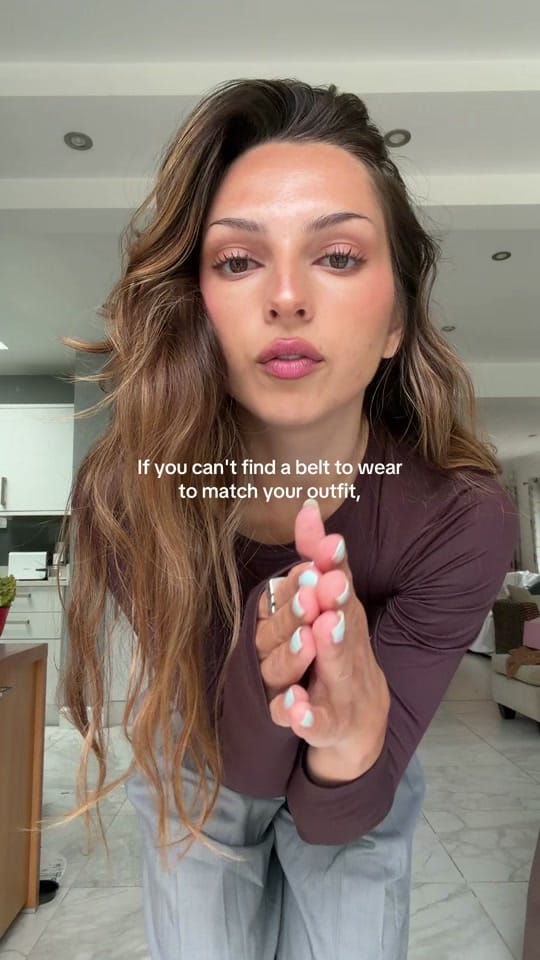 Post 4 by luiza on TikTok (video)