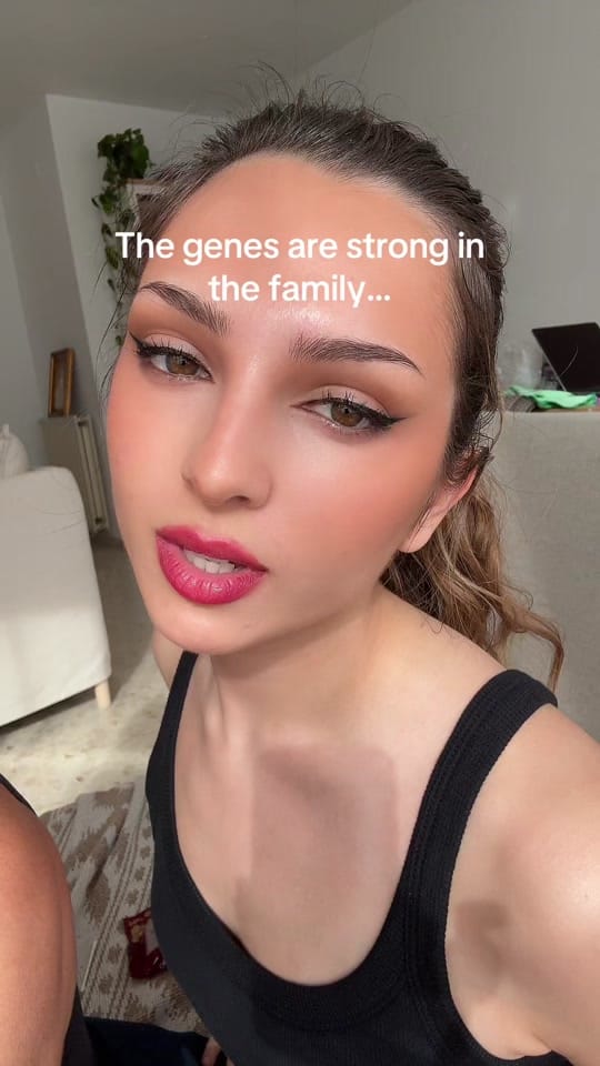 Post 9 by luiza on TikTok (video)