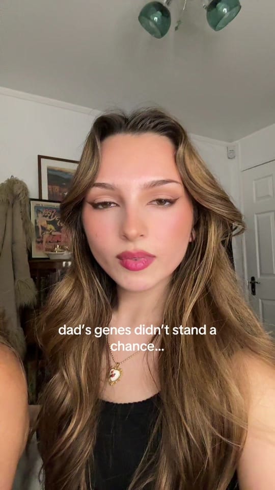 Post 10 by luiza on TikTok (video)