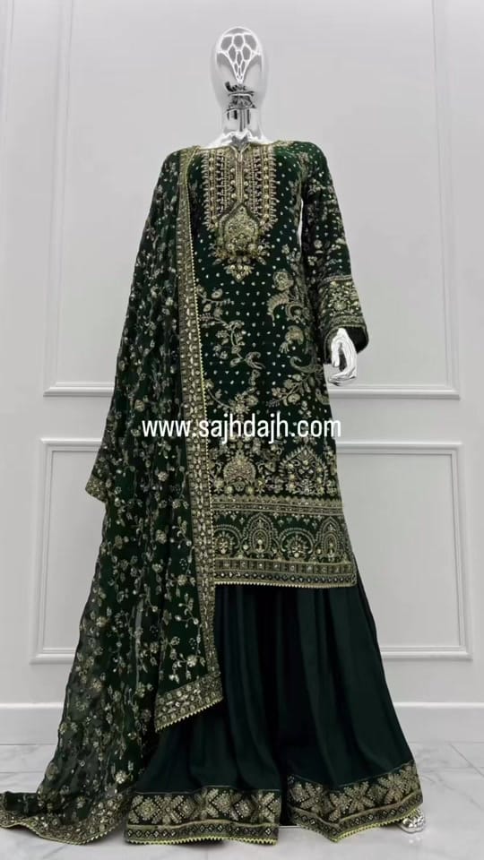 Post 6 by SajhDajh | Pakistani Outfits on TikTok (video)