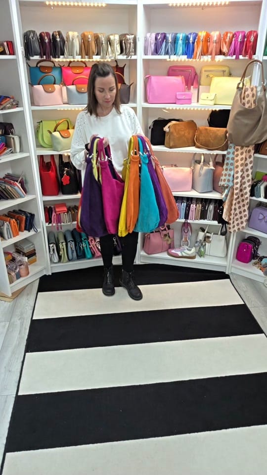 Post 7 by Laura Richards Boutique on TikTok (video)