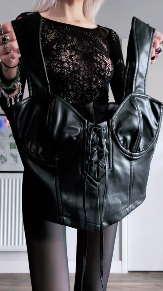 Post 7 by Kimiperi on TikTok (video)