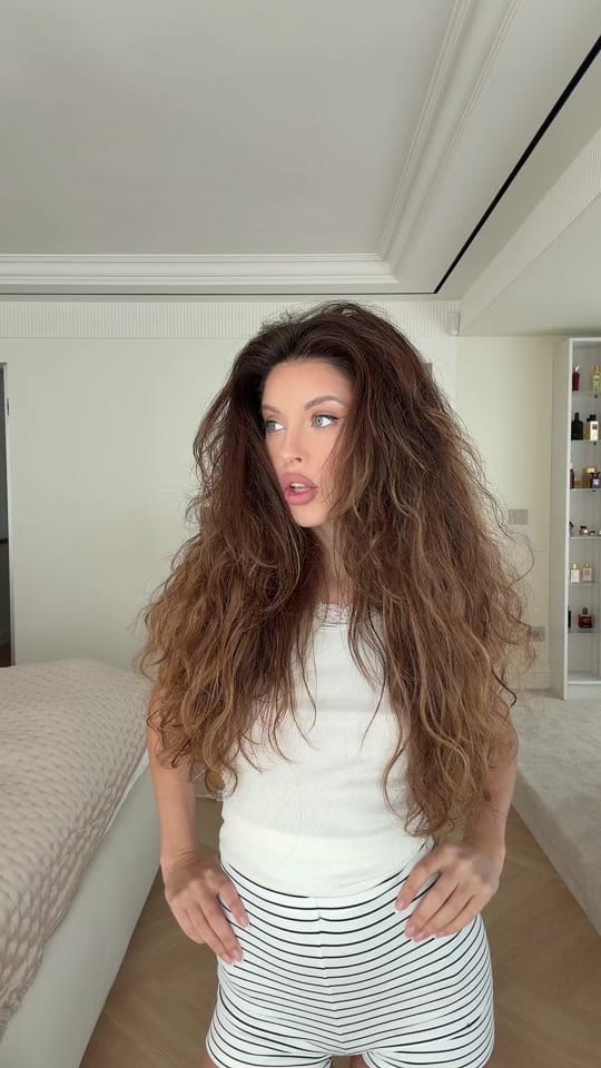 Post 4 by Valerie✨ on TikTok (video)
