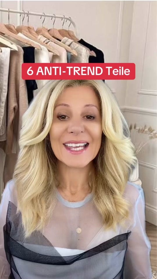 Post 3 by Vladimira | Style Coach on TikTok (video)