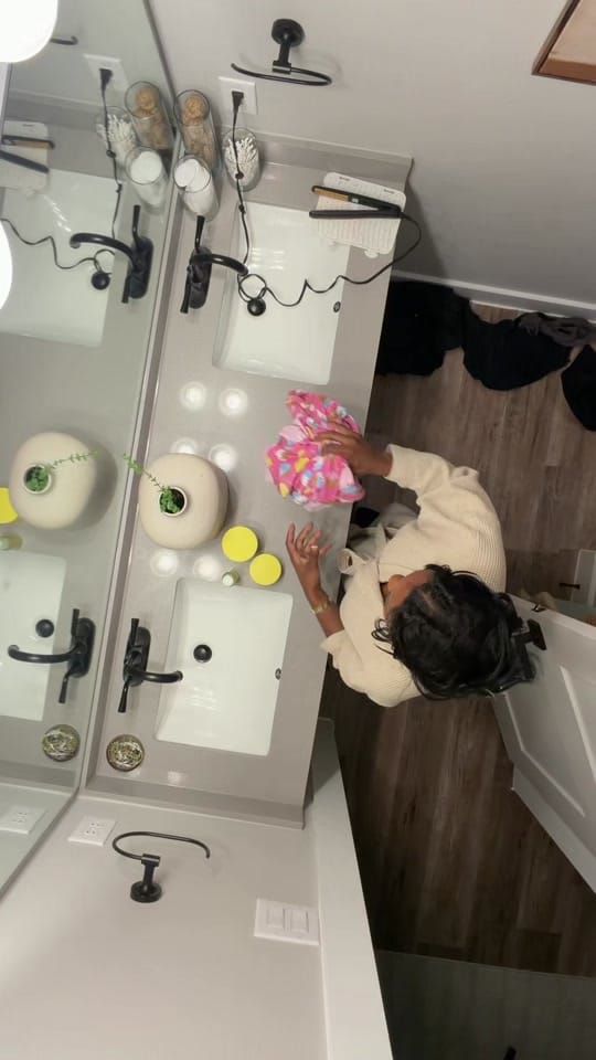 Post 1 by Queen Chelsea 👑 on TikTok (video)
