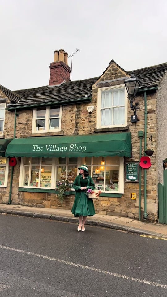 Post 6 by brookevintage on TikTok (video)