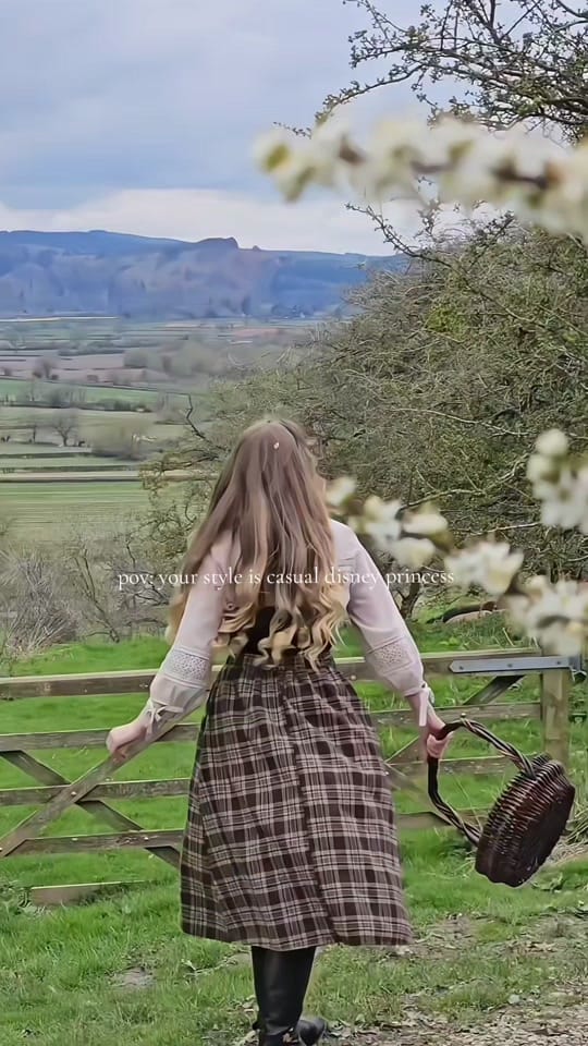 Post 10 by Joni Rosalyn on TikTok (video)