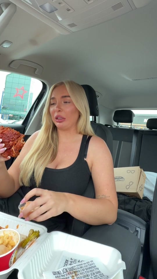 Post 9 by Maddi with an i🍌 on TikTok (video)