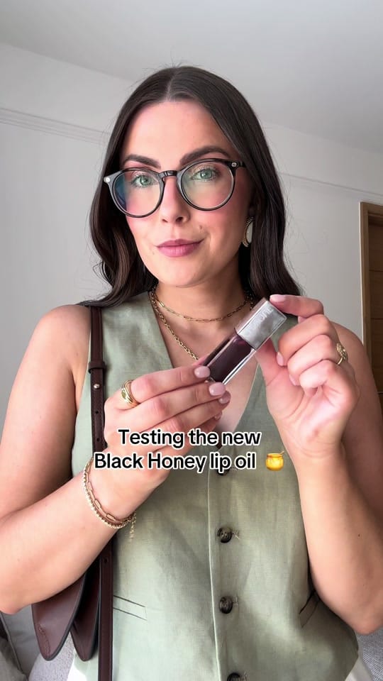 Post 7 by Amyrowleyy on TikTok (video)