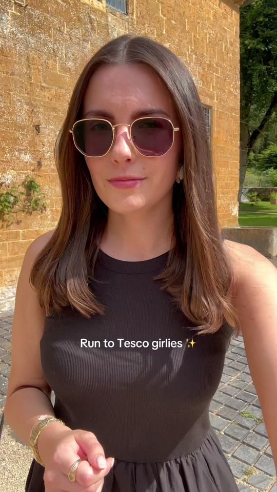 Post 4 by Amyrowleyy on TikTok (video)