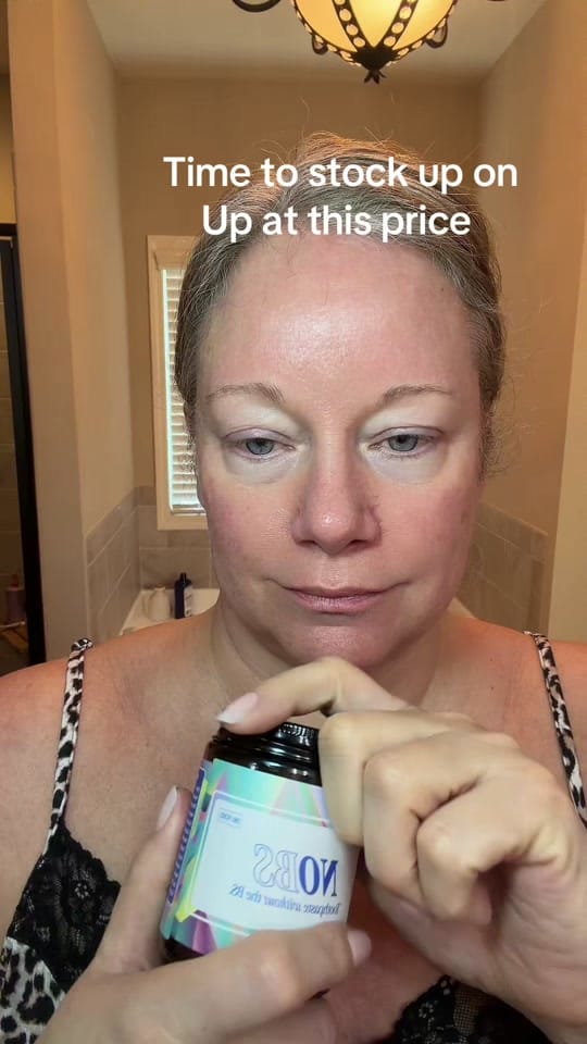 Post 3 by Holly Michelle on TikTok (video)