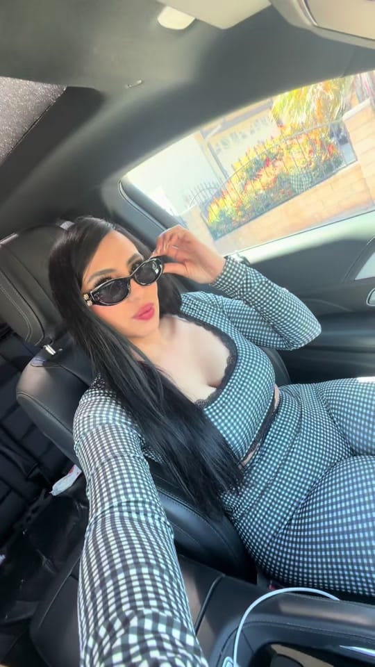 Post 4 by makeupbyjocelynnnn on TikTok (video)
