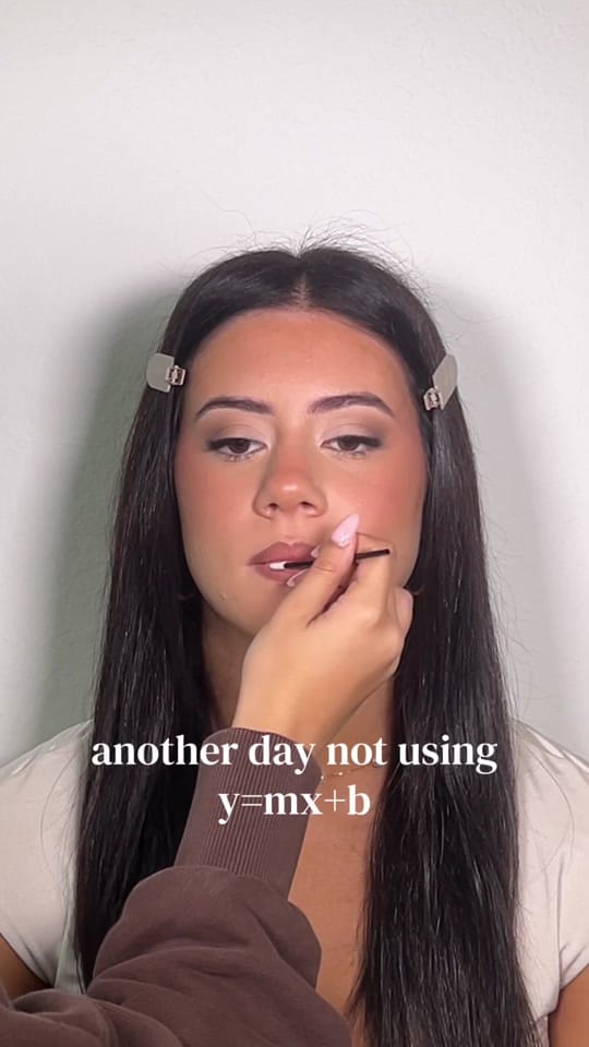 Post 4 by Miami Makeup Artist on TikTok (video)