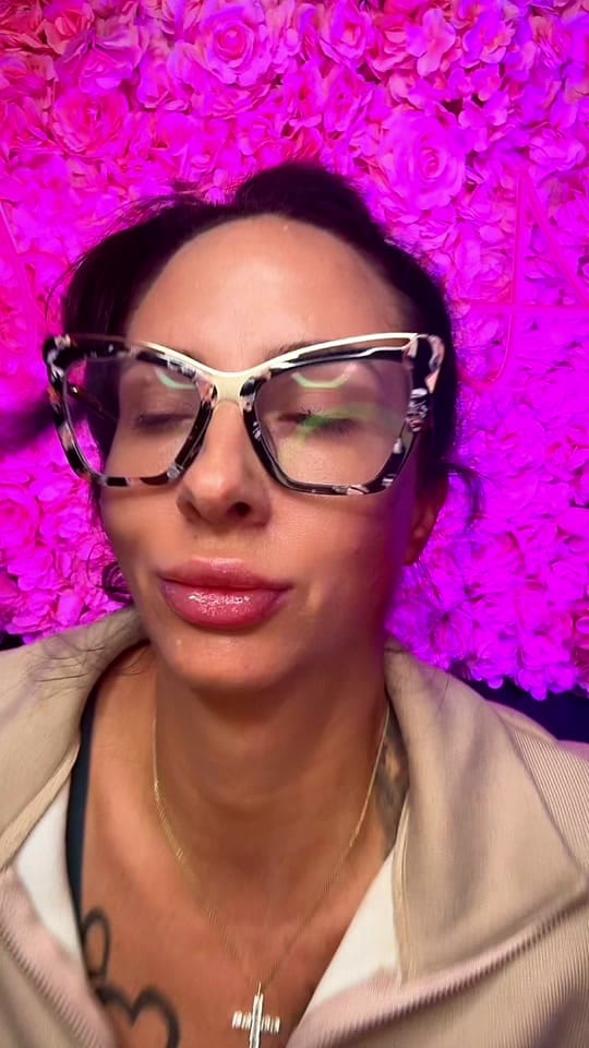 Post 2 by Amanda 💋 on TikTok (video)
