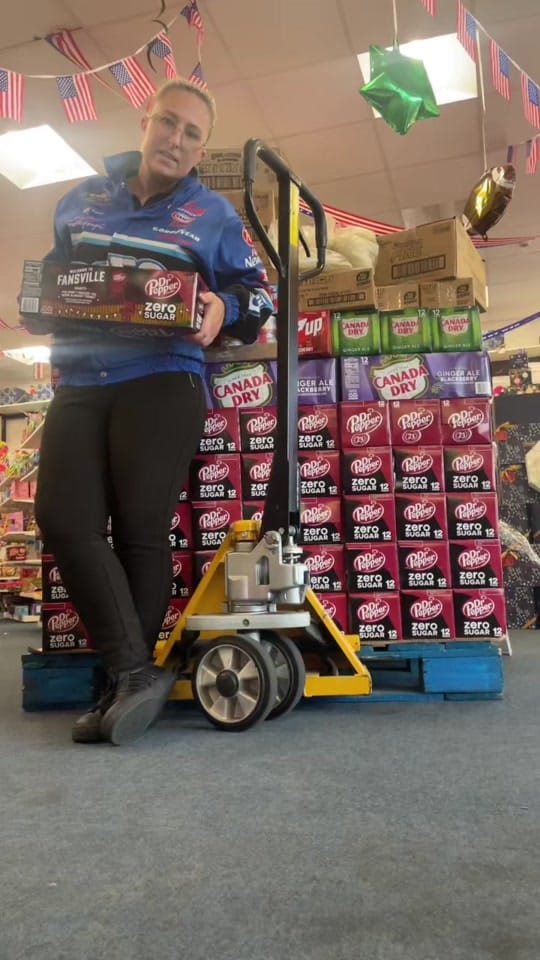 Post 7 by Little USA World on TikTok (video)