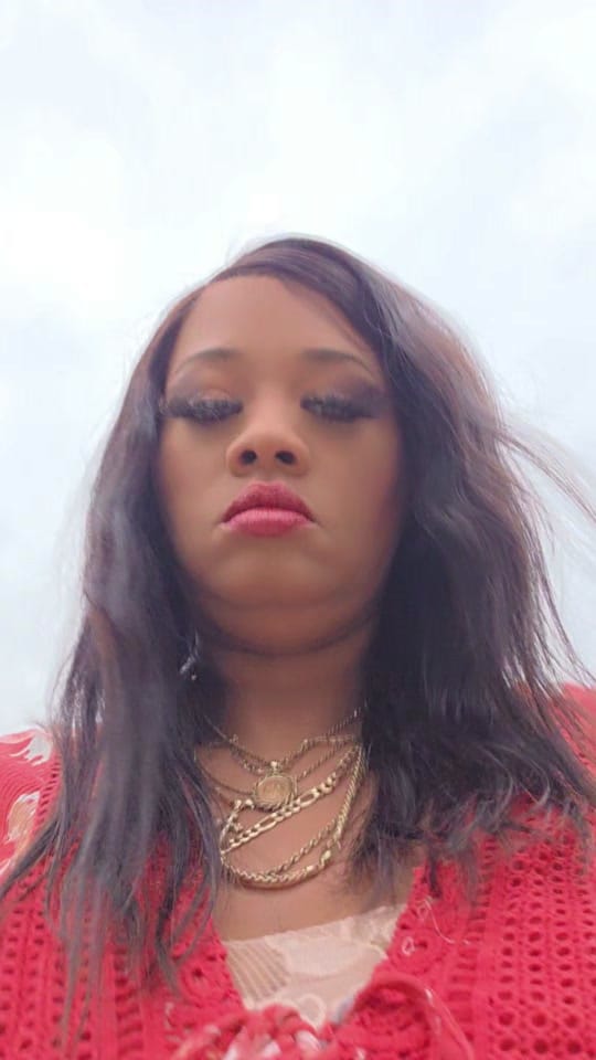 Post 3 by Pretty Eyez on TikTok (video)