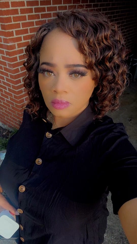Post 8 by Pretty Eyez on TikTok (video)